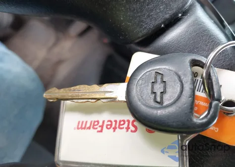 2003 Chevrolet S-10 Ls z USA, uszkodzony, nr VIN 1GCDT19X638278793